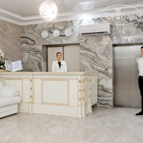 Grand Gallery Стойка регистрации