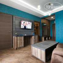 Aura Hotel (Аура)