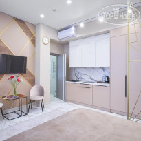 Light Mirror Residence