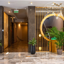 Wind Rose Hotel