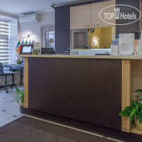 Авент Инн Невский 