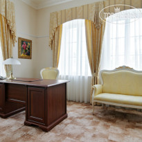 Aristocrat Boutique Hotel