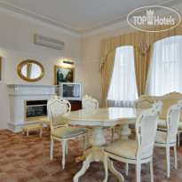 Aristocrat Boutique Hotel