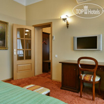 Aristocrat Boutique Hotel
