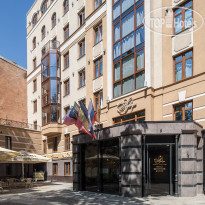 Aglaya Hotel & Courtyard 
