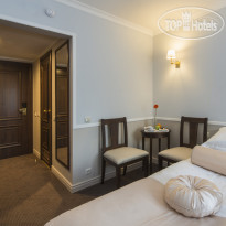 Aglaya Hotel & Courtyard 