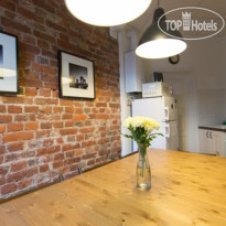 1912 Hostel 