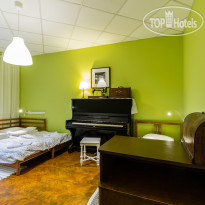 1912 Hostel 