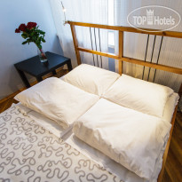 1912 Hostel 