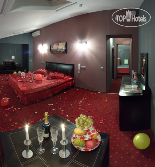 New photos from tourists Alex Hotel On Baltiyskaya 4*