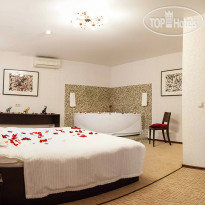 Garden Hotel 