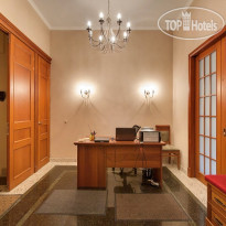 Крылья на Невском 