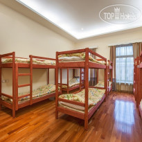 Крылья на Невском 