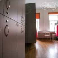 Mon Ami Hostel 8-местный общий номер