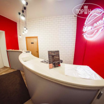 Mon Ami Hostel Рецепшн