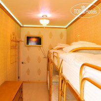 VIP Hostel Nevskiy Шестиместный номер
