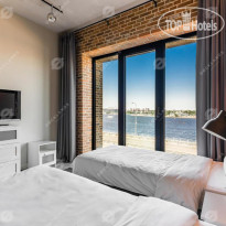 Docklands Studio River View