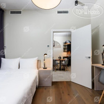 Docklands 2 bdrm with panoramic river vi