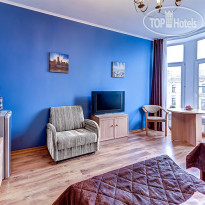 Демократ на Невском 147 