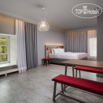 Theatre Square Hotel 