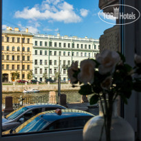 Елисеевский вид из номера