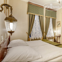 Silver Hotel