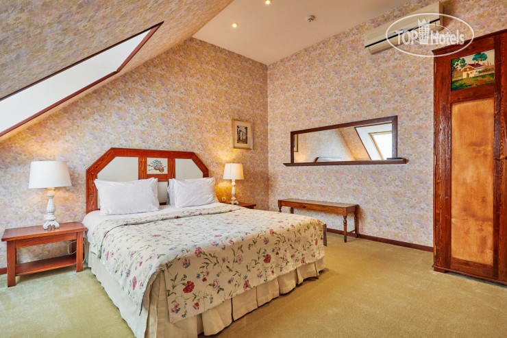 New photos from tourists Alexander House 4*