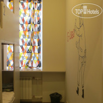 Graffiti L Hostel (closed) 2-местный номер
