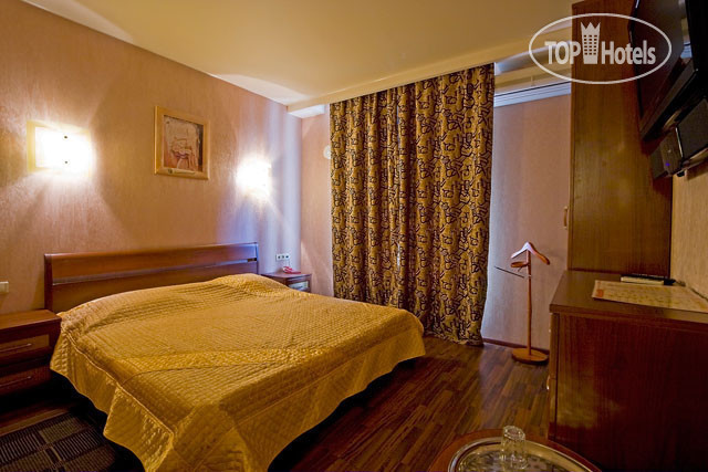 Hotelier's photos Алекс Отель на Мужества