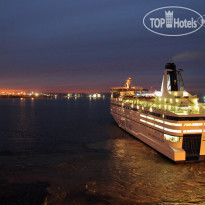 Polo Regatta Hotel