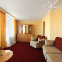 Polo Regatta Hotel