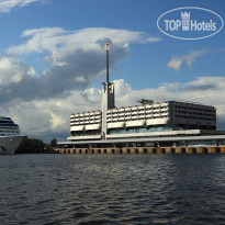 Polo Regatta Hotel 