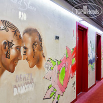 Red Stars Hotel