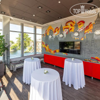 Red Stars Hotel