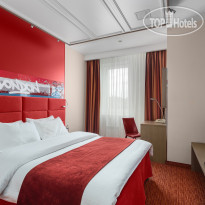 Red Stars Hotel