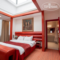 Red Stars Hotel