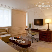 Crown Hotel St. Petersburg 