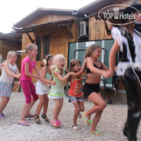 Zhemchuzhina Holiday 