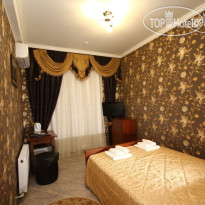 California Hotel Restaraunt 