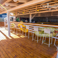 California Hotel Restaraunt 