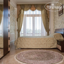 California Hotel Restaraunt 