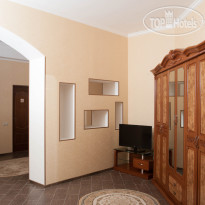 California Hotel Restaraunt 