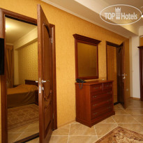 California Hotel Restaraunt 