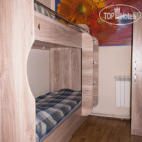 Hostel44