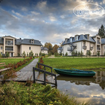 Загородный клуб Забава (закрыт) Территория осень