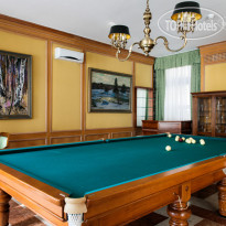 Cosmos Collection Karelia Resort Бильярд