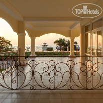 Palmira Palace Yalta Palmira Palace, вид из отеля н