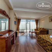 Boulevard Boutique Hotel