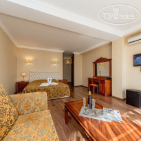 Boulevard Boutique Hotel
