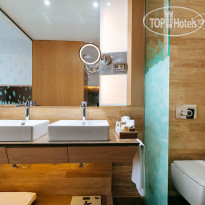 MRIYA RESORT & SPA 